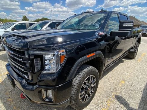 Used 2023 GMC Sierra 2500 AT4 w/ AT4 Premium Plus Package AWD/4WD image 2
