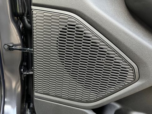 New 2025 Jeep Grand Cherokee Limited w/ Black Appearance Package image 45