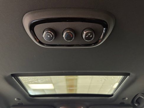 Used 2025 Dodge Durango SRT Hellcat w/ Black Package image 20