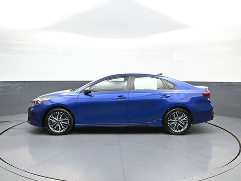 Certified 2024 Kia Forte GT-Line FWD image 9