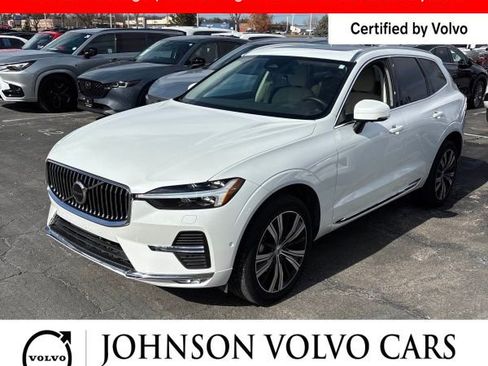 Used 2023 Volvo XC60 B5 Plus w/ Climate Package image 3