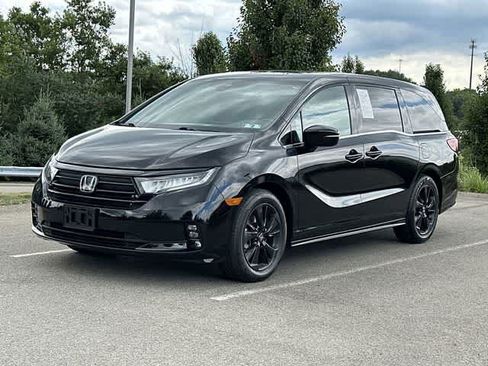 Used 2023 Honda Odyssey Sport image 1