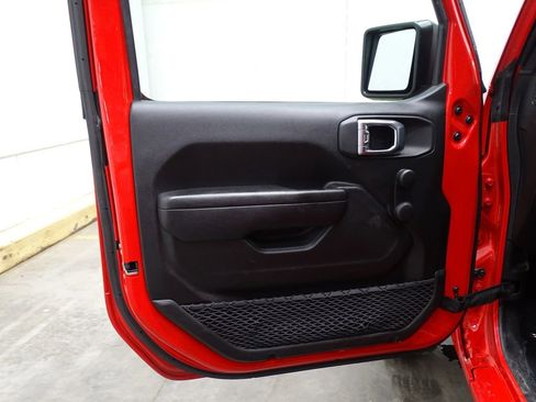 Used 2023 Jeep Wrangler Sport image 11