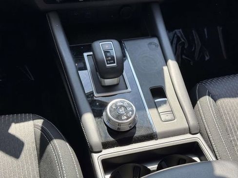 Used 2022 Mitsubishi Outlander ES AWD/4WD image 19
