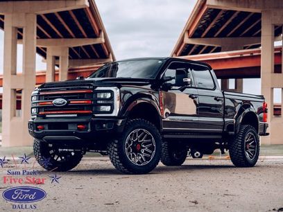 New 2026 Ford F250 Lariat w/ Black Appearance Package