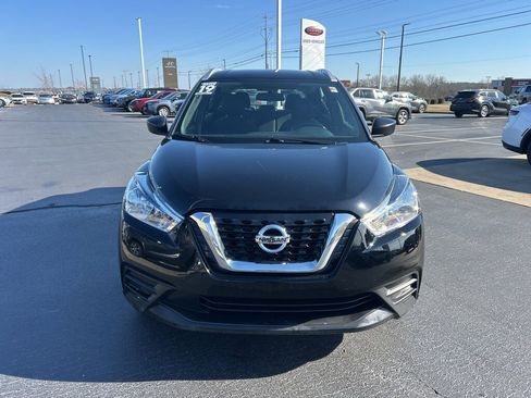 Used 2019 Nissan Kicks S image 20