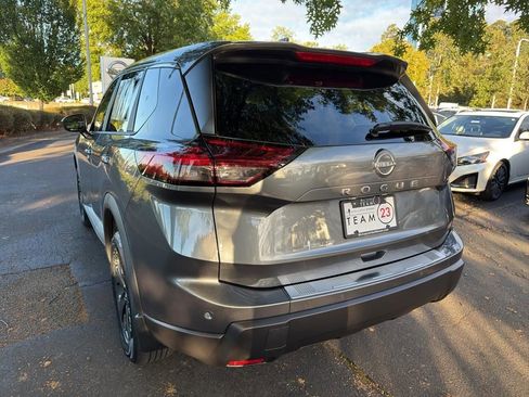 New 2026 Nissan Rogue SV image 5