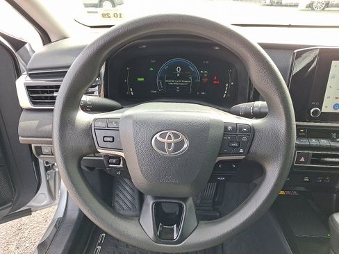 Certified 2025 Toyota Camry LE image 19
