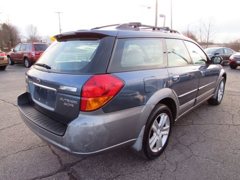 Used 2005 Subaru Outback 3.0R VDC Limited image 22