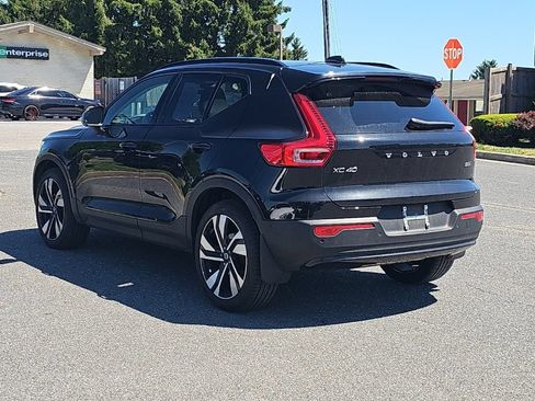Used 2023 Volvo XC40 B5 Plus w/ Protection Package Premier AWD/4WD image 15