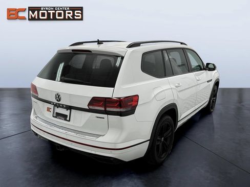 Used 2023 Volkswagen Atlas SEL R-Line AWD/4WD image 6