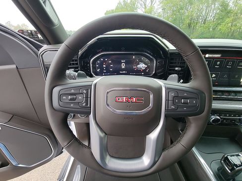 New 2026 GMC Sierra 1500 SLT w/ SLT Premium Package image 19