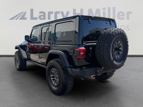 Used 2024 Jeep Wrangler Unlimited Rubicon 392 AWD/4WD image 3