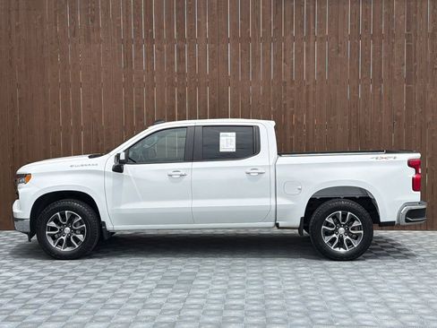 Used 2024 Chevrolet Silverado 1500 LT AWD/4WD image 15
