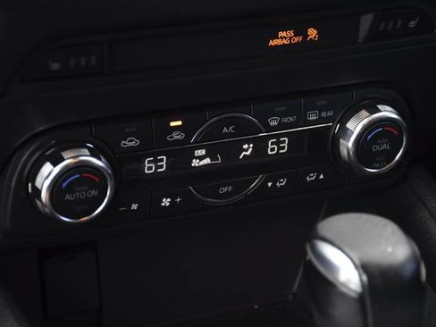 Used 2018 MAZDA CX-5 Touring w/ Preferred Equipment Package FWD image 14
