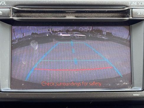 Used 2013 Toyota RAV4 XLE AWD/4WD image 28