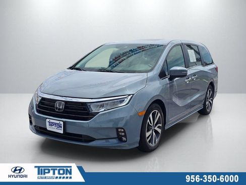 Used 2023 Honda Odyssey Touring image 1