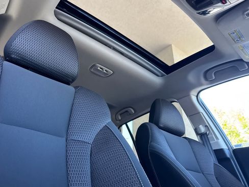 Certified 2025 Subaru Outback Premium AWD/4WD image 18