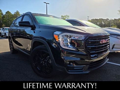 Used 2022 GMC Terrain SLT w/ Elevation Edition image 3