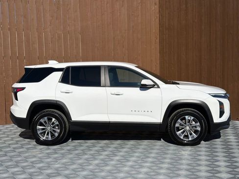 Used 2025 Chevrolet Equinox LT image 14