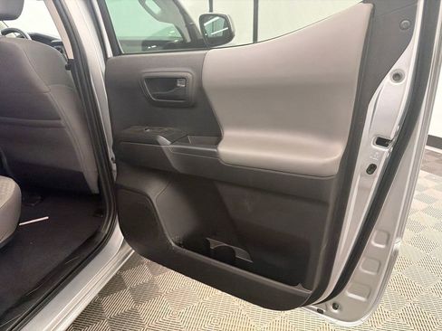 Used 2023 Toyota Tacoma SR AWD/4WD image 17