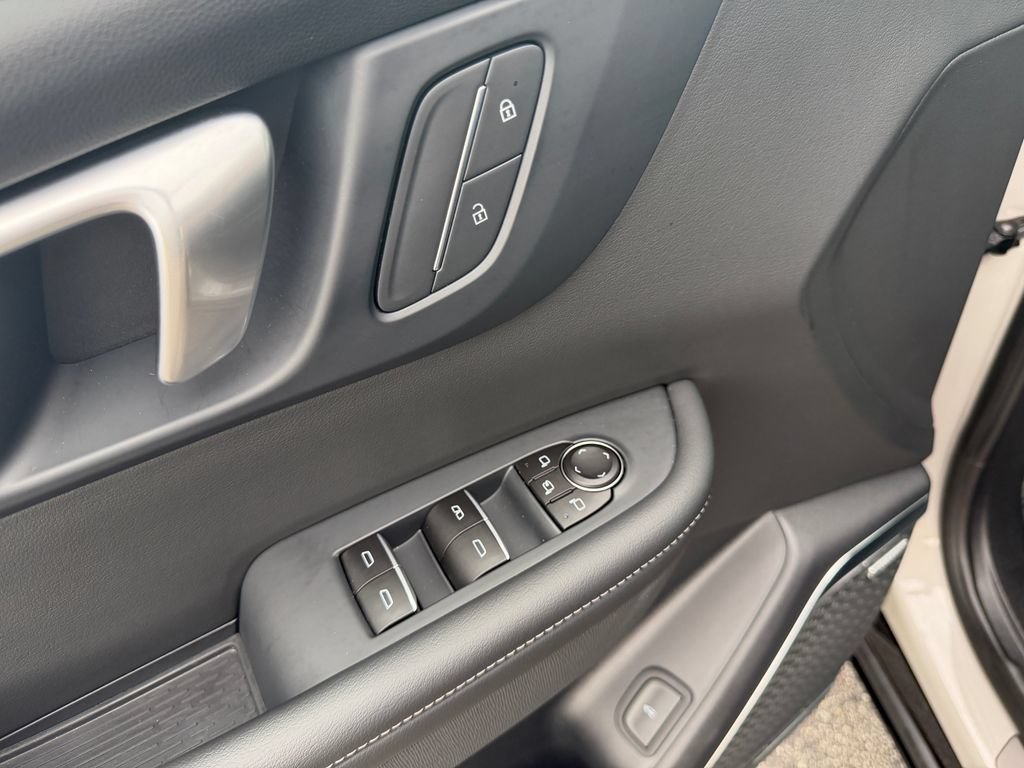 Used 2026 Buick Enclave Sport Touring AWD/4WD image 17