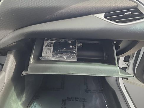 Used 2024 Chevrolet Malibu LS image 34