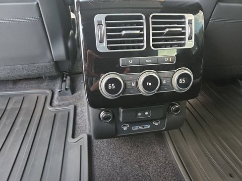Used 2017 Land Rover Range Rover Long Wheelbase Supercharged AWD/4WD image 13