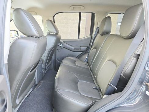 Used 2013 Nissan Xterra PRO-4X w/ Pro-4x Leather Pkg image 18