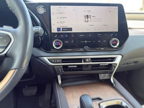 Used 2024 Lexus RX 350 AWD w/ Convenience Package image 15