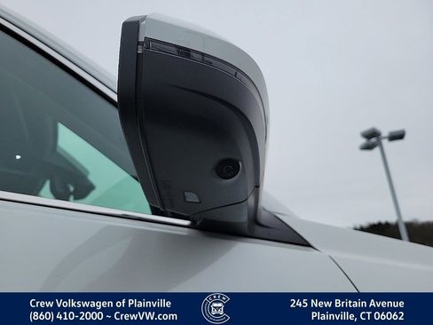 Used 2022 Volkswagen Atlas SEL Premium image 36