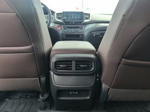 Used 2025 Honda Passport EX-L image 34