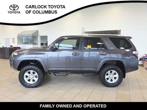 Used 2016 Toyota 4Runner SR5 AWD/4WD image 1