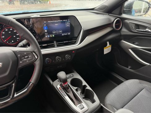New 2025 Chevrolet Trax RS w/ Driver Confidence Package image 24