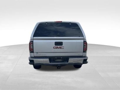 Used 2017 GMC Sierra 1500 SLT w/ SLT Premium Package
