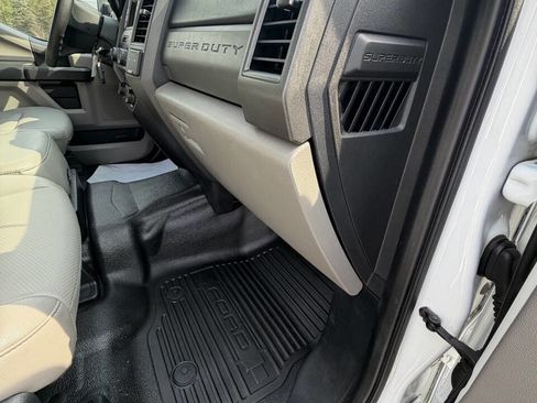 Used 2021 Ford F350 XL w/ Power Equipment Group image 39