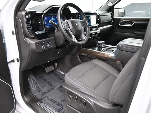 Used 2024 Chevrolet Silverado 1500 LT Trail Boss w/ Protection Package image 2