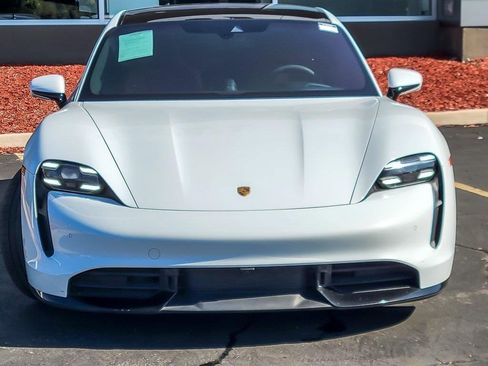 Used 2022 Porsche Taycan Turbo image 4