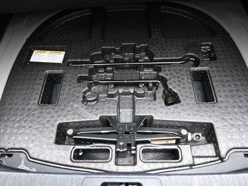 Certified 2023 Toyota Camry LE image 22