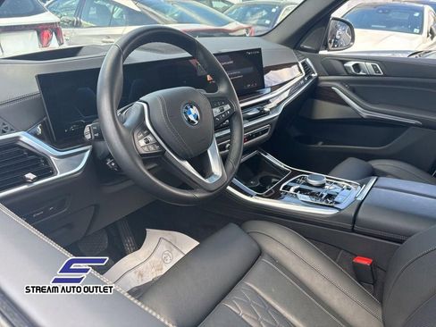 Used 2025 BMW X5 xDrive50e AWD/4WD image 25