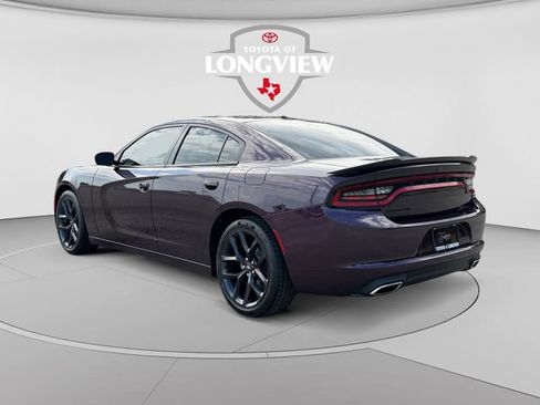 Used 2021 Dodge Charger SXT w/ Blacktop Package RWD image 3