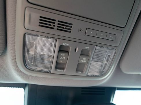 Used 2022 Honda CR-V EX-L image 33