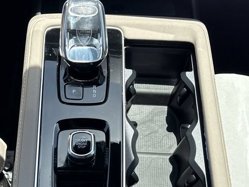 New 2026 Volvo XC90 T8 Ultra w/ Protection Package Premier AWD/4WD image 31