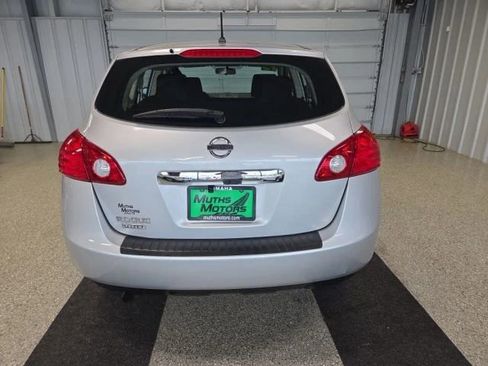 Used 2015 Nissan Rogue S FWD image 6