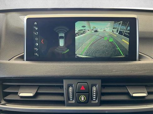 Used 2018 BMW X1 sDrive28i w/ Premium Package FWD image 14