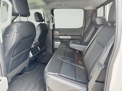 Used 2023 Ford F250 Lariat image 37
