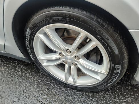 Used 2015 Tesla Model S RWD image 28