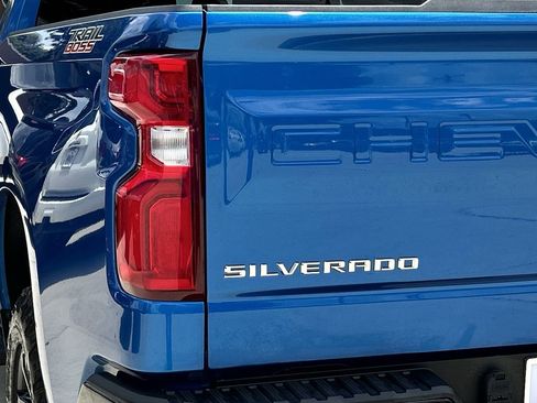 Used 2022 Chevrolet Silverado 1500 LT Trail Boss w/ Protection Package AWD/4WD image 7