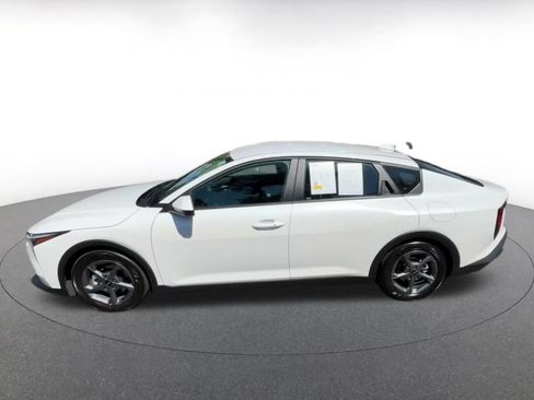 Used 2026 Kia K4 FWD image 10