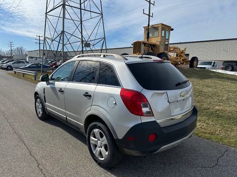Used 2015 Chevrolet Captiva Sport LS image 6